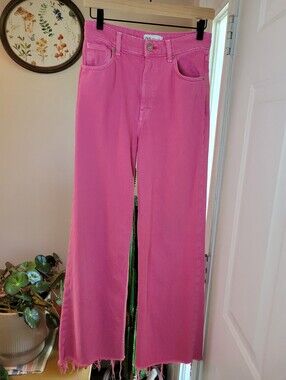 Zara High-Rise Wide-Leg Distressed Bottom Pink Jeans, Size Womens US 4